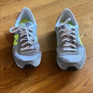 New Balance 410 Sneakers in Gray and Neon Yellow Sz 9.5, fits like an 8